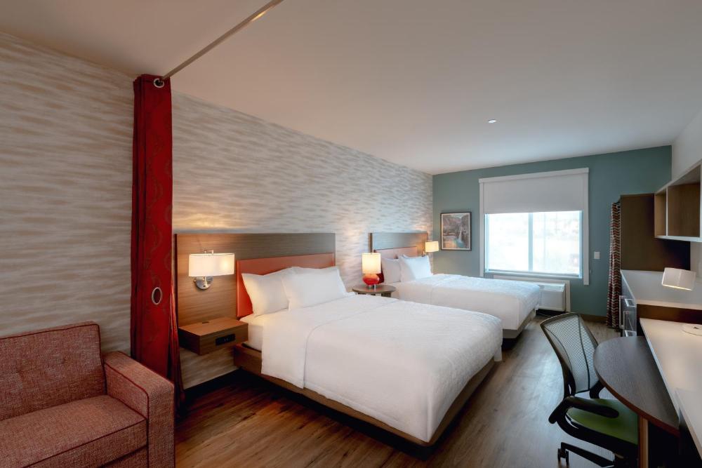 Studio Suite with Two Queen Beds - Hearing Access interior